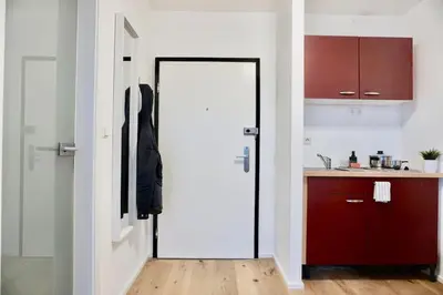 Küche/Küchenzeile in der Unterkunft NEU modernes Apartment in Top Lage, free Parking max 1,65m Höhe und 1,8m Breite