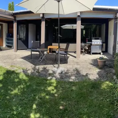 Bungalow Nordschwarzwald im Ferienpark Schellbronn mit tollem Garten für Natur- und Tierliebhaber