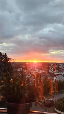 Blick auf den Sonnenuntergang/Sonnenaufgang von der Ferienwohnung aus oder aus der Nähe