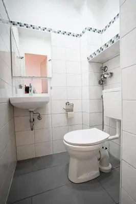 Ein Badezimmer in der Unterkunft Moderne 3-Zimmer-Ferienwohnung bei Frankfurt - frisch renoviert, zentral gelegen und perfekt für Familien und Business-Trips