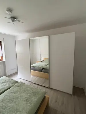 Ein Bett oder Betten in einem Zimmer der Unterkunft Hemmingen BaWü, attraktive 2-Zimmer-Whg