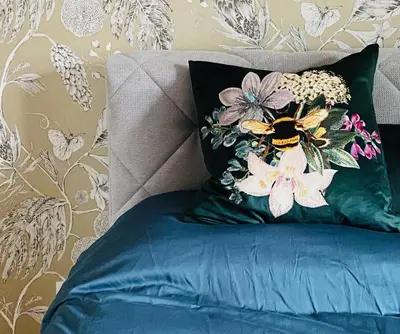 Ein Bett oder Betten in einem Zimmer der Unterkunft Vintner Suites