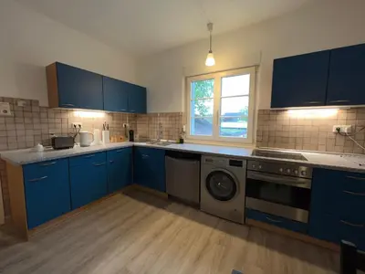 Küche/Küchenzeile in der Unterkunft Große Maisonette-Wohnung by Rabe - Gartenabteil, Smart-TV, Netflix