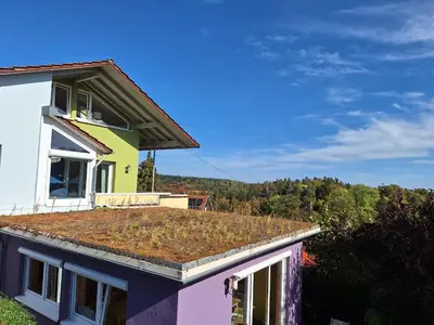 Das Gebäude in dem sich die Ferienwohnung befindet