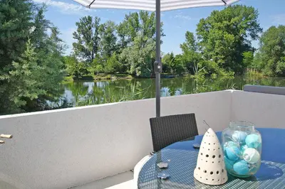 Blick auf einen Fluss in der Nähe der Ferienwohnung